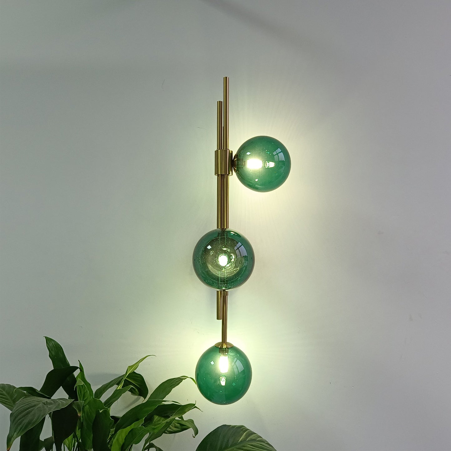 OUD Shadowcaster Green White Glass Ball Wall Lamps