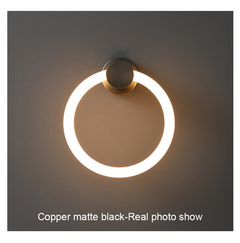 Lyf Drusilla Elegant Wall Lamp