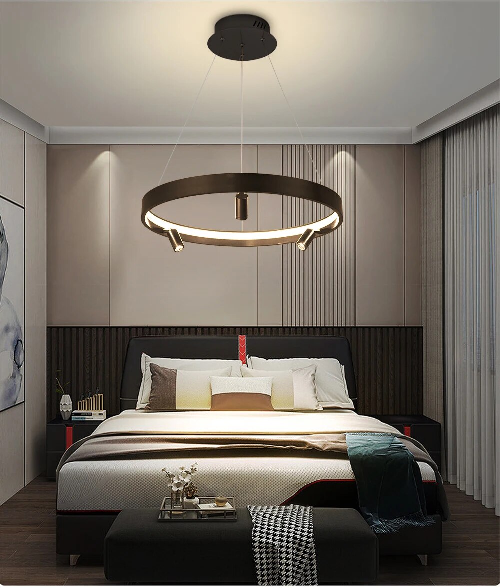 Ylk Black/Gold Spotlight Chandelier