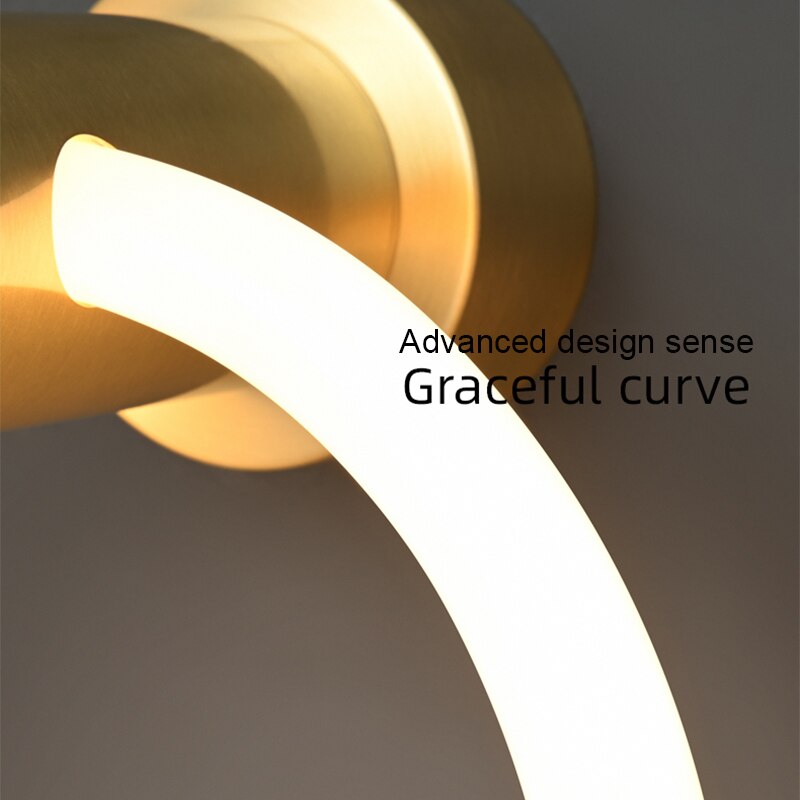 Lyf Drusilla Elegant Wall Lamp