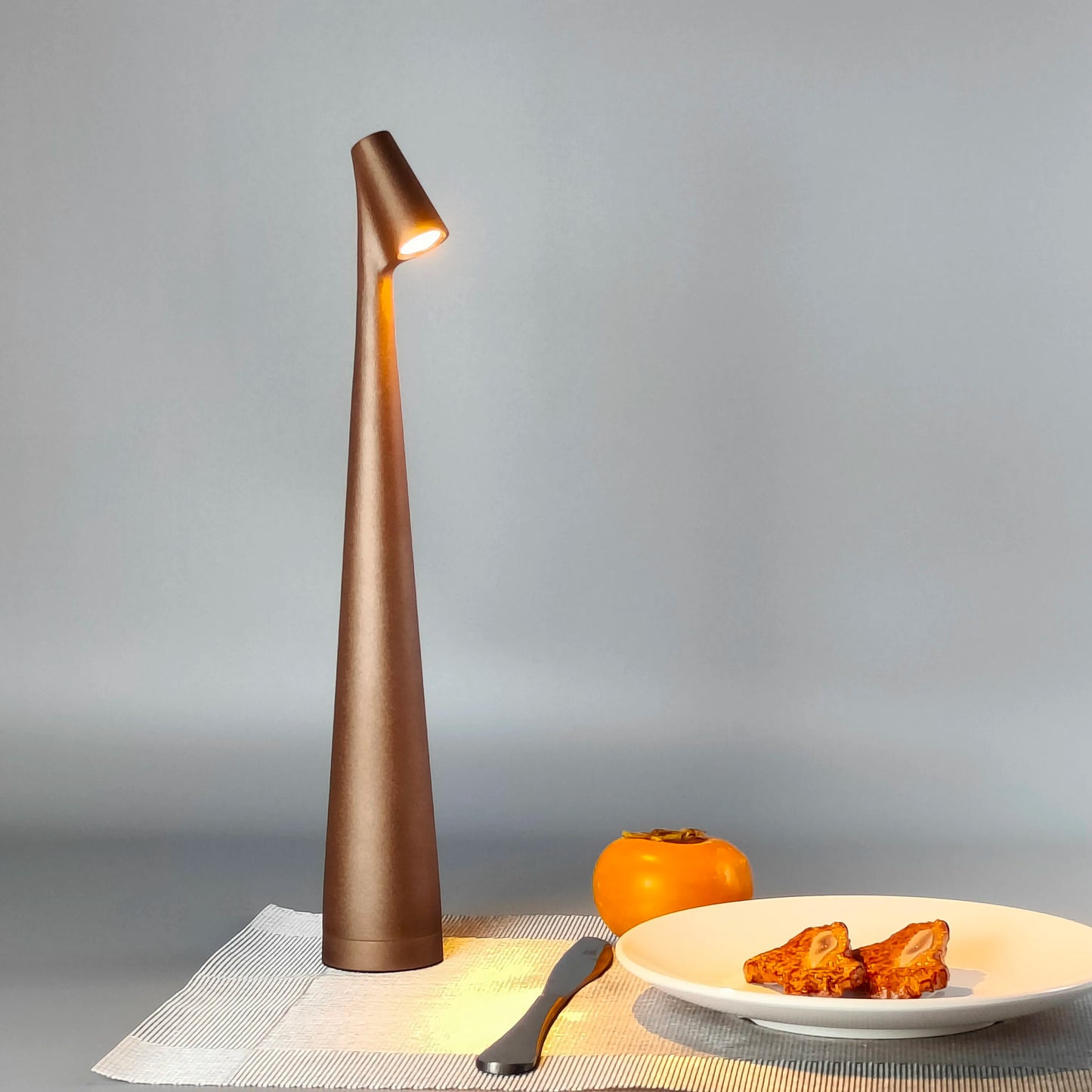 Stem Illuminator Lamp