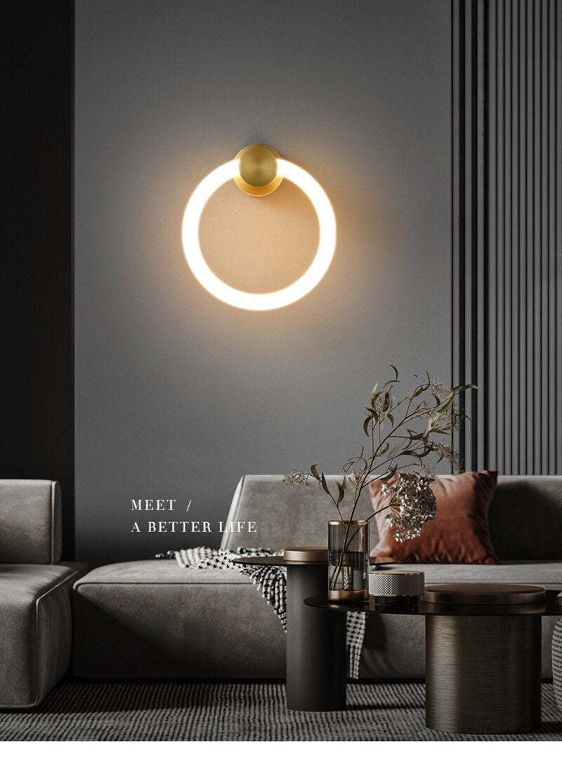 Lyf Drusilla Elegant Wall Lamp