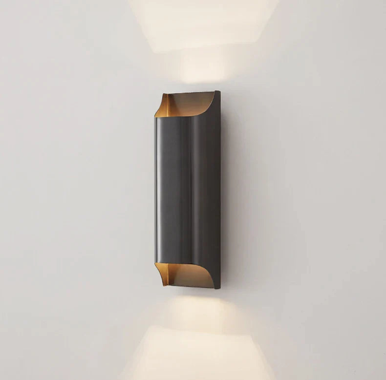 Yrsa Modern Brass Wall Lamp