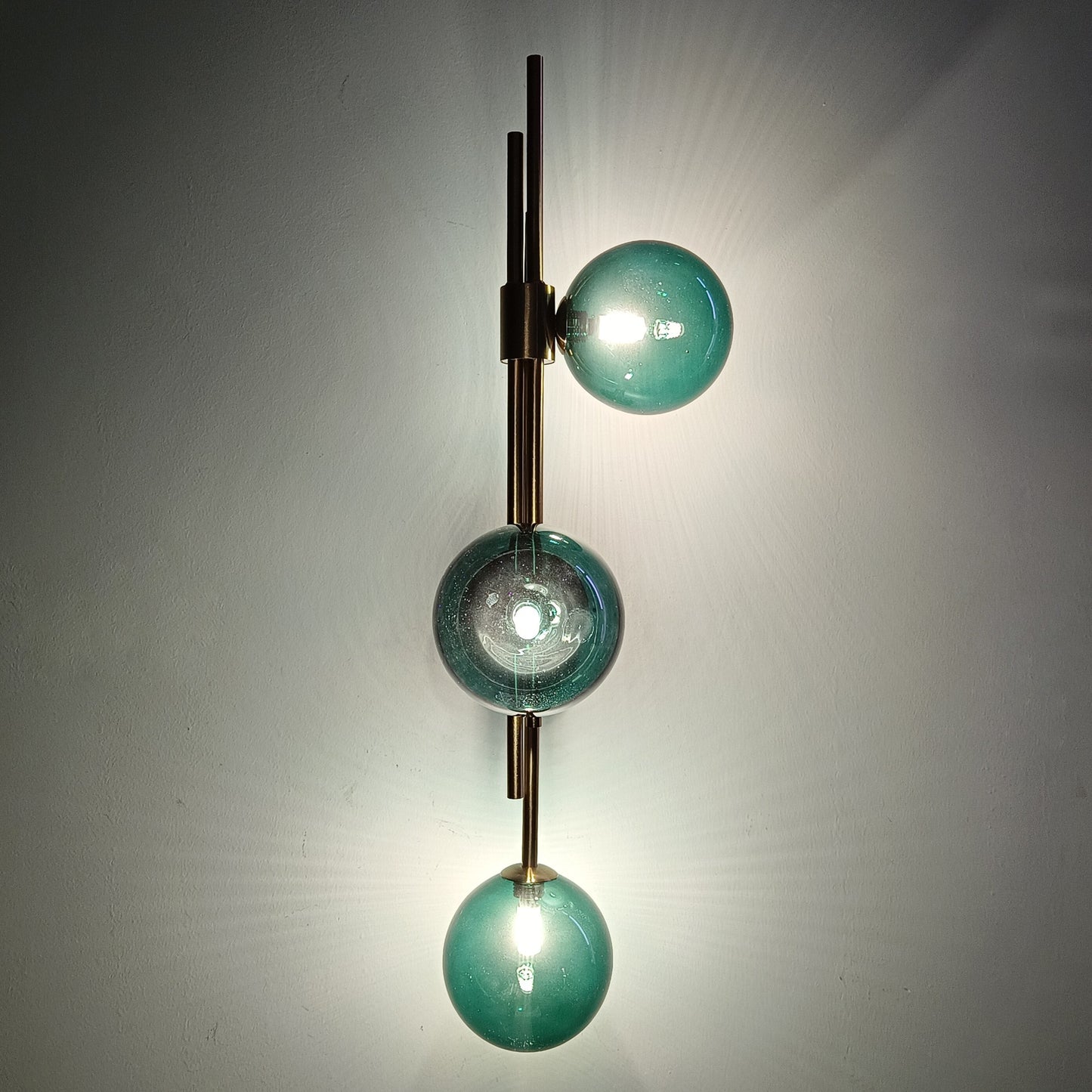 OUD Shadowcaster Green White Glass Ball Wall Lamps