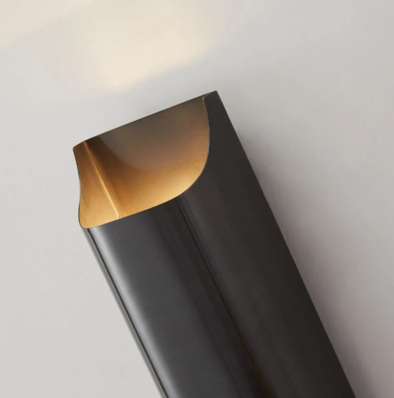Yrsa Modern Brass Wall Lamp