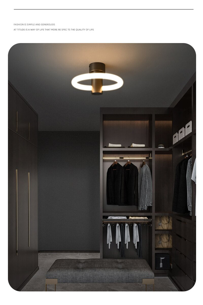 Lyf Drusilla Elegant Wall Lamp