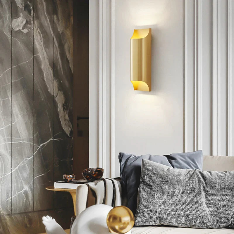 Yrsa Modern Brass Wall Lamp