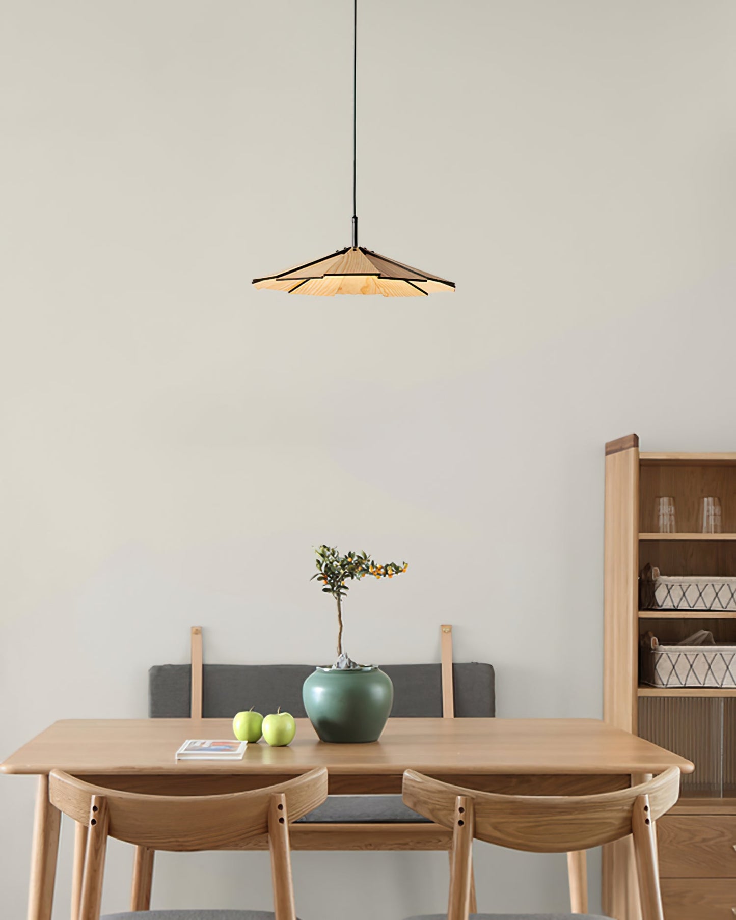 Sepal Pendant Lamp