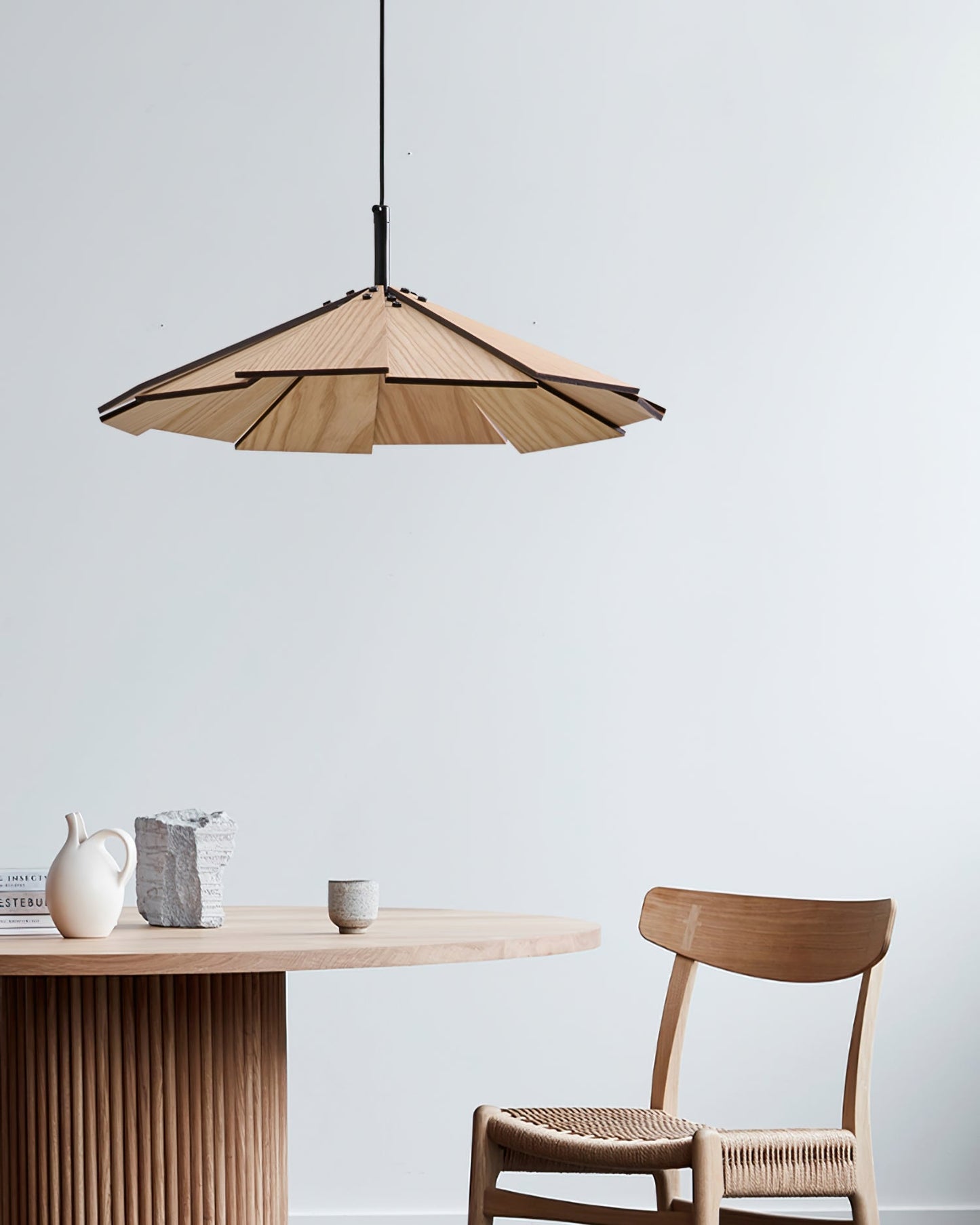 Sepal Pendant Lamp