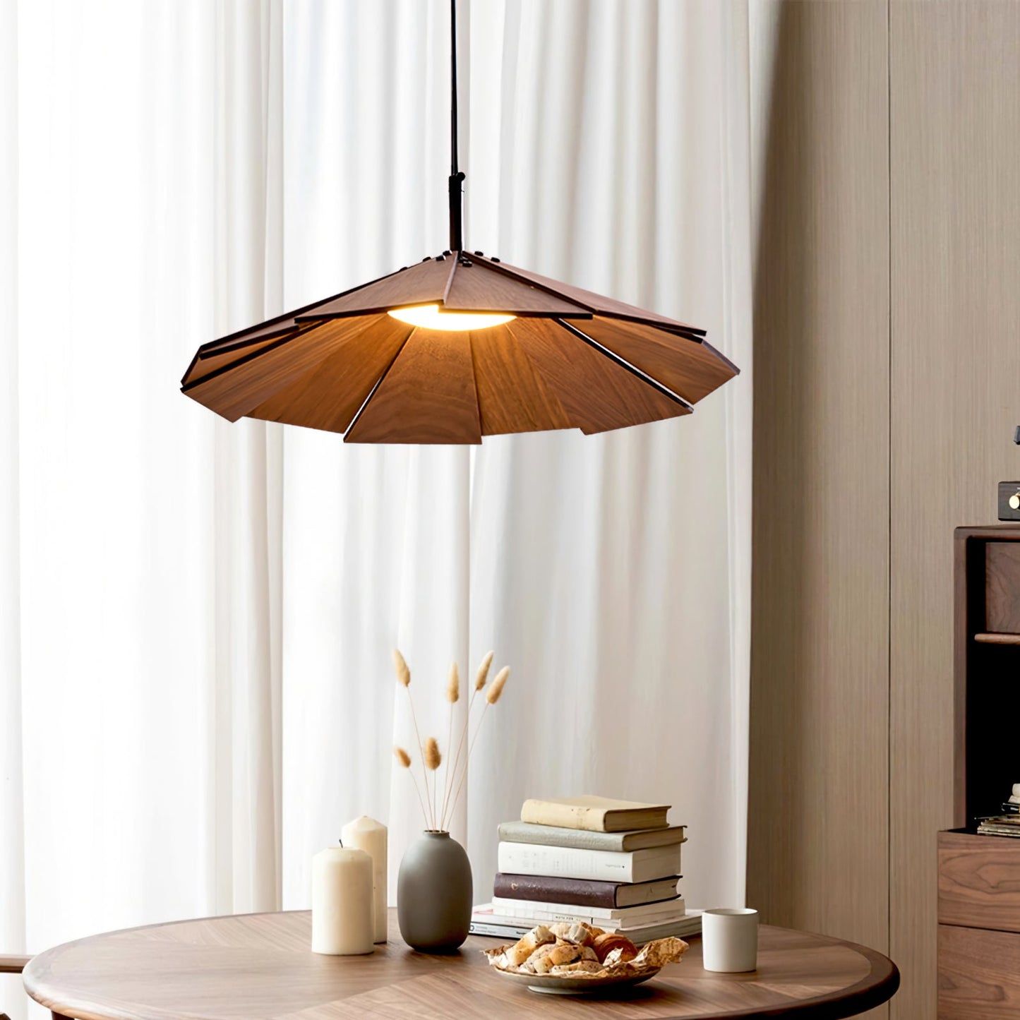 Sepal Pendant Lamp