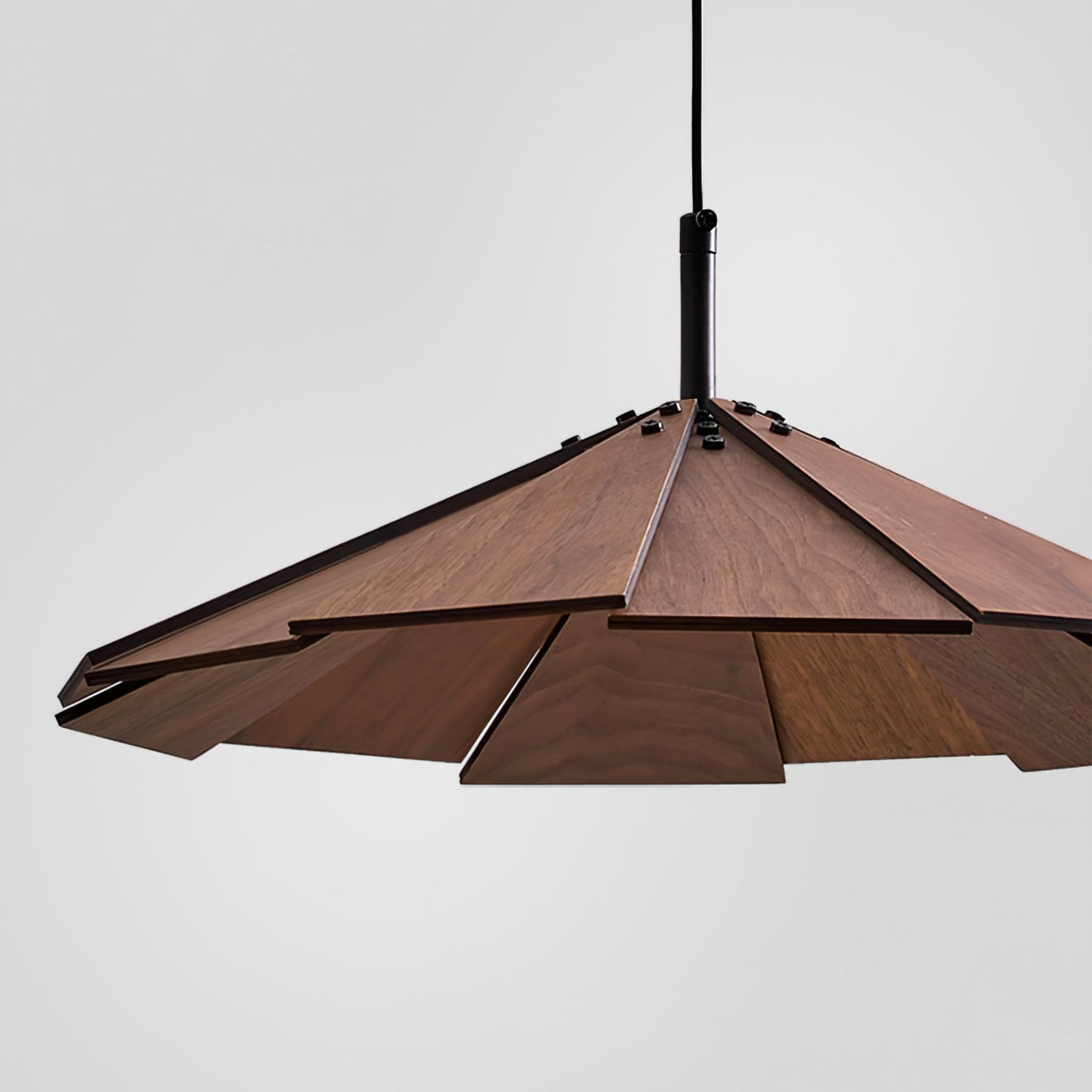 Sepal Pendant Lamp