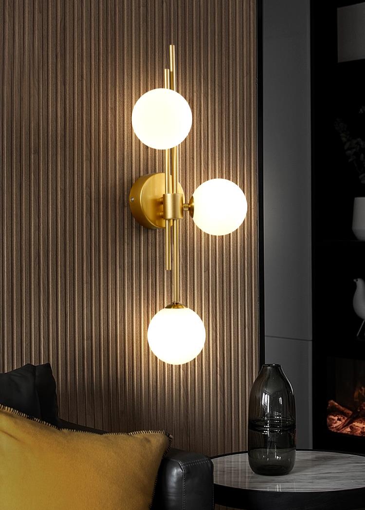 OUD Shadowcaster Green White Glass Ball Wall Lamps