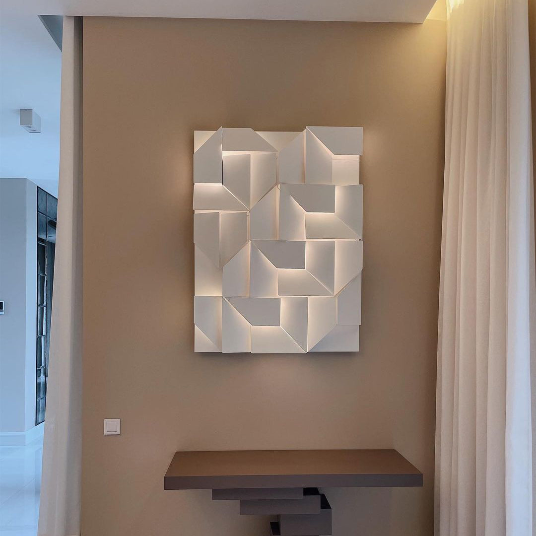Shadows Wall Lamp