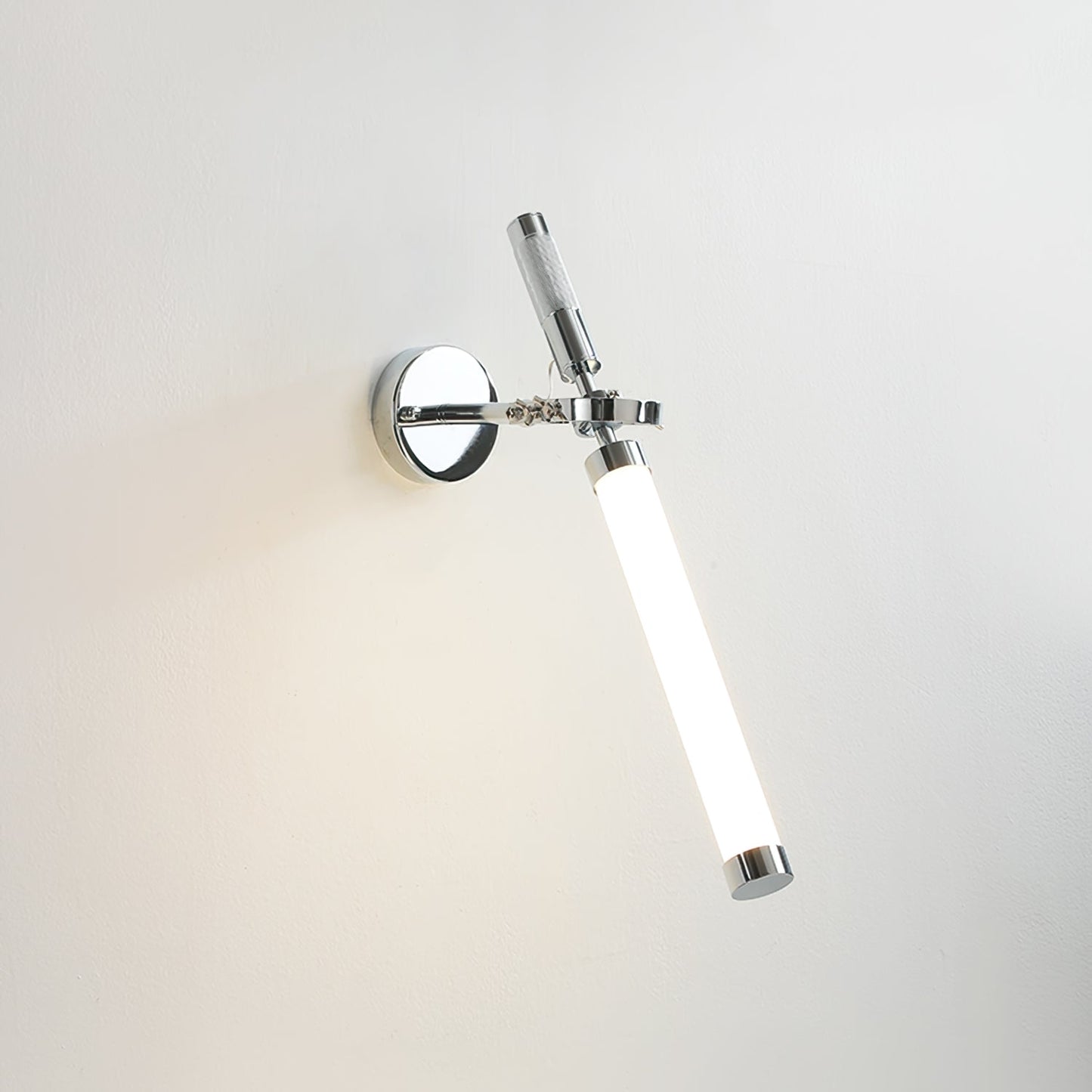 Skylark Wall Lamp
