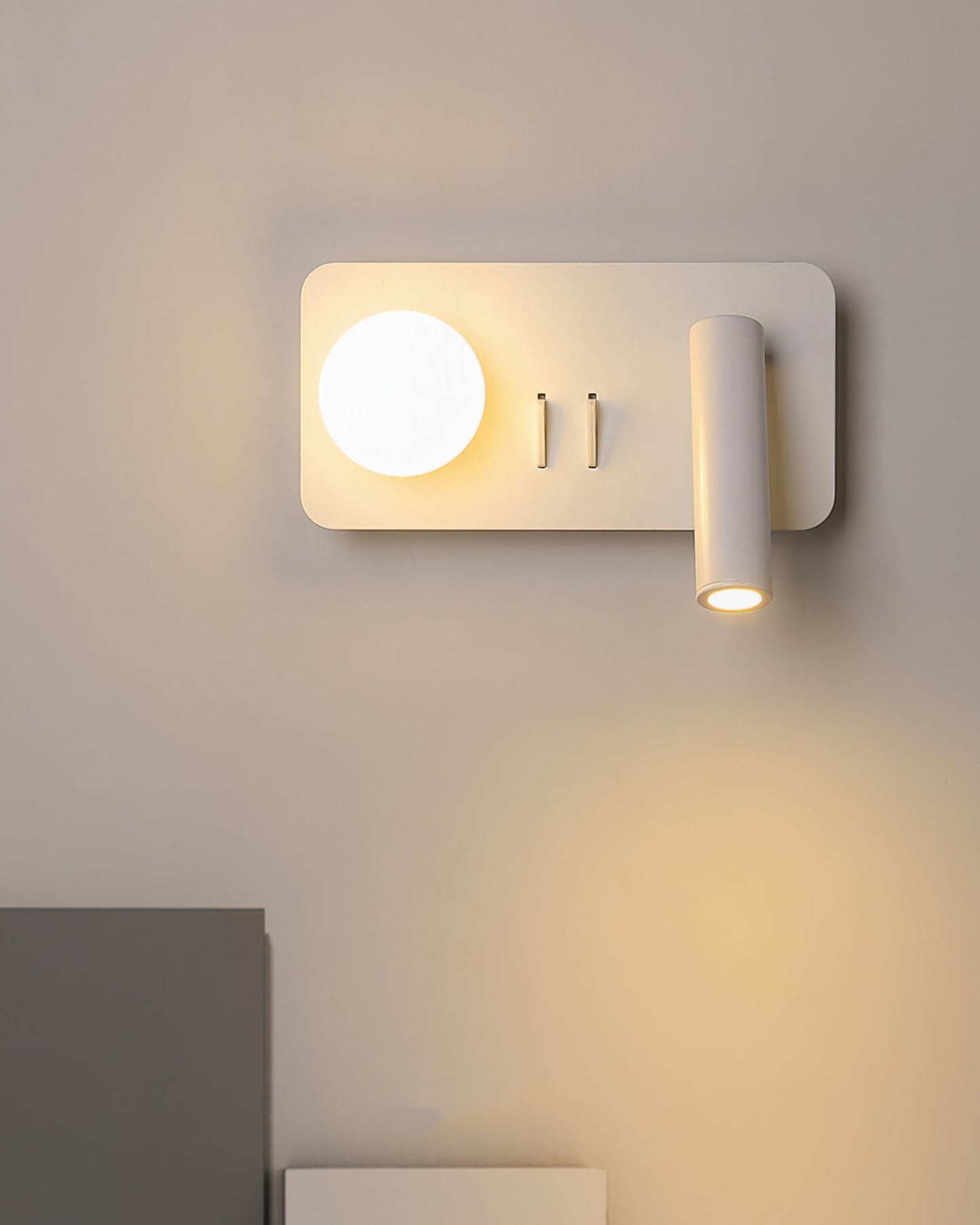Snotra Wall Lamp