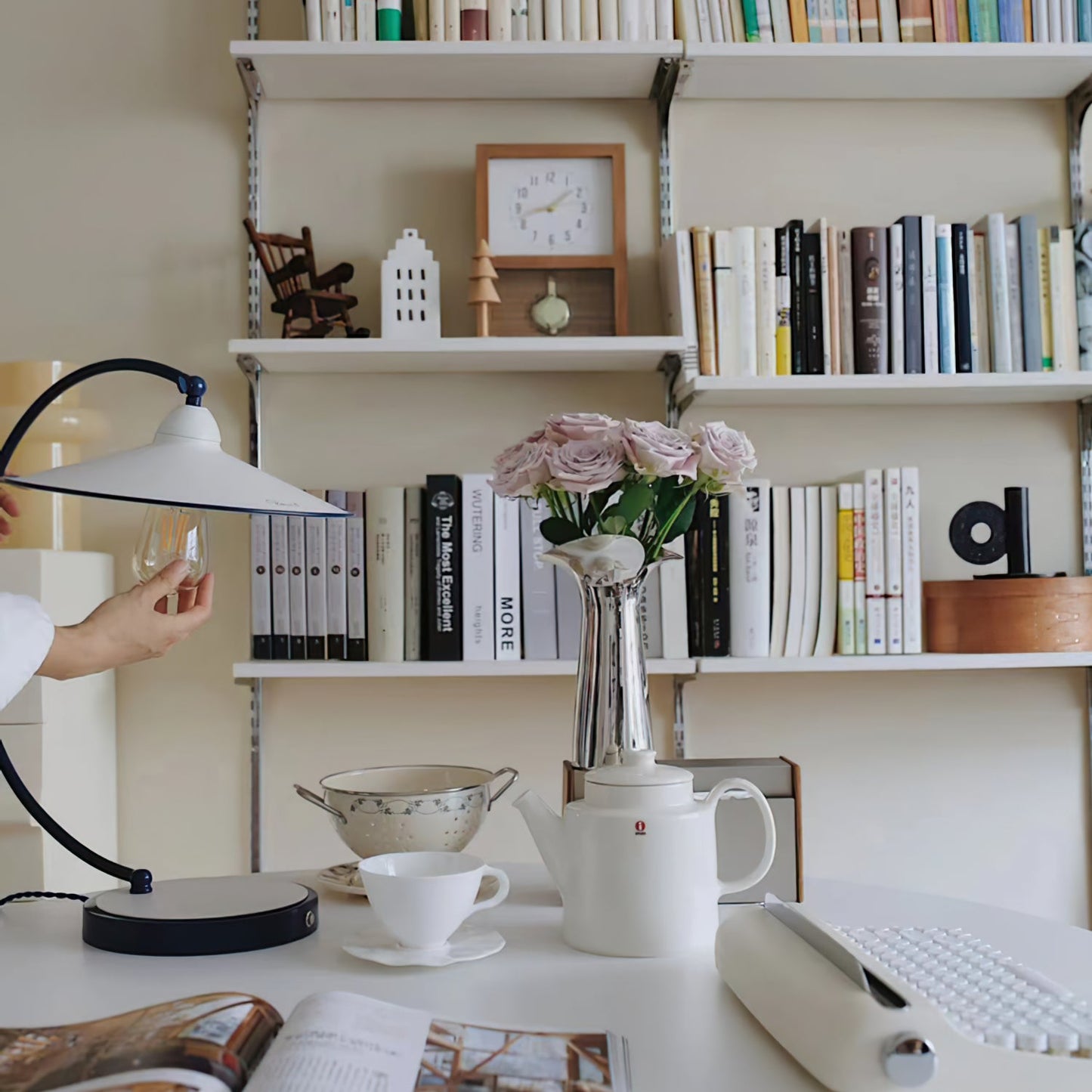 Swan Blue Table Lamp