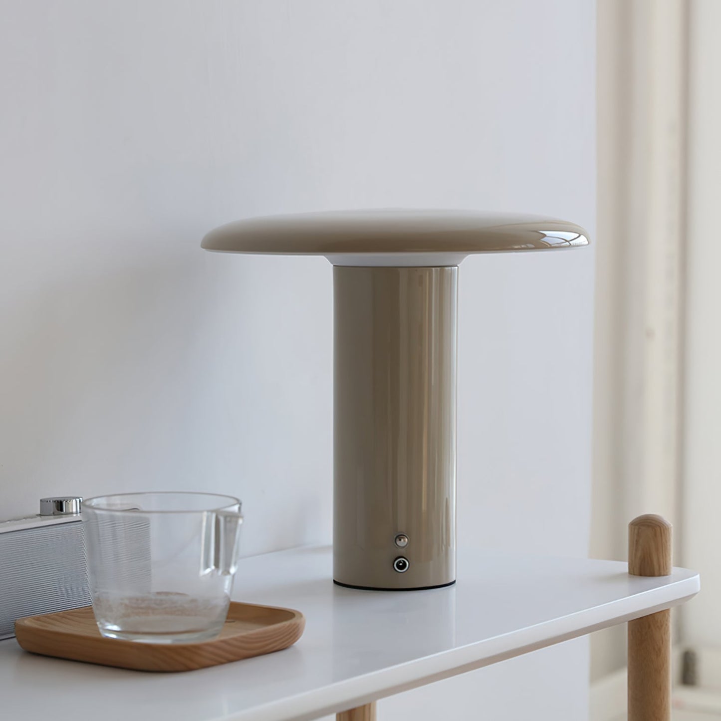 Takku Built-in Battery Table Lamp