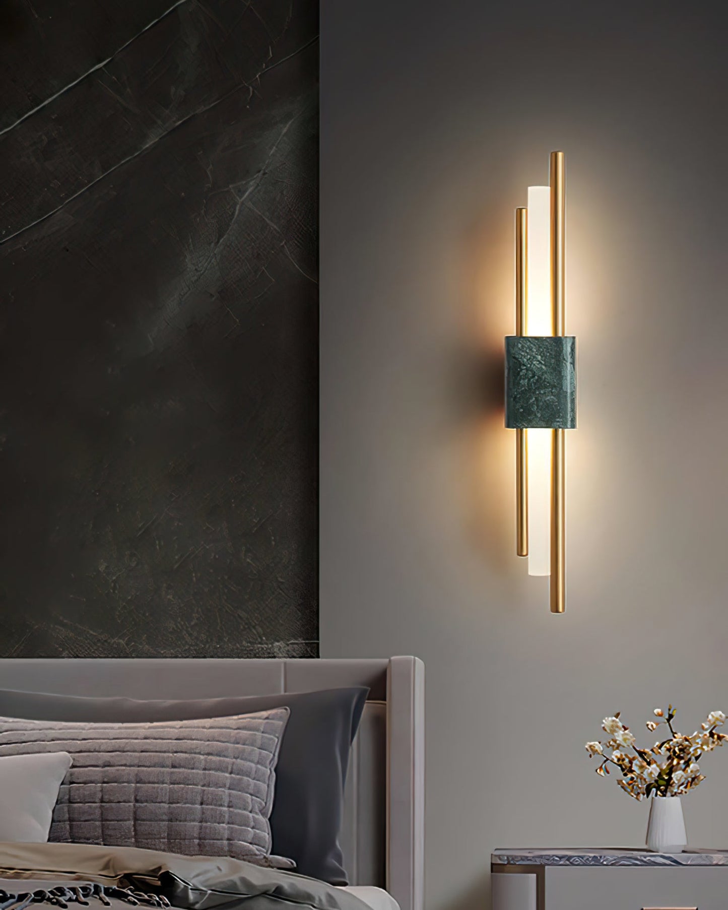 Tanto Wall Lamp
