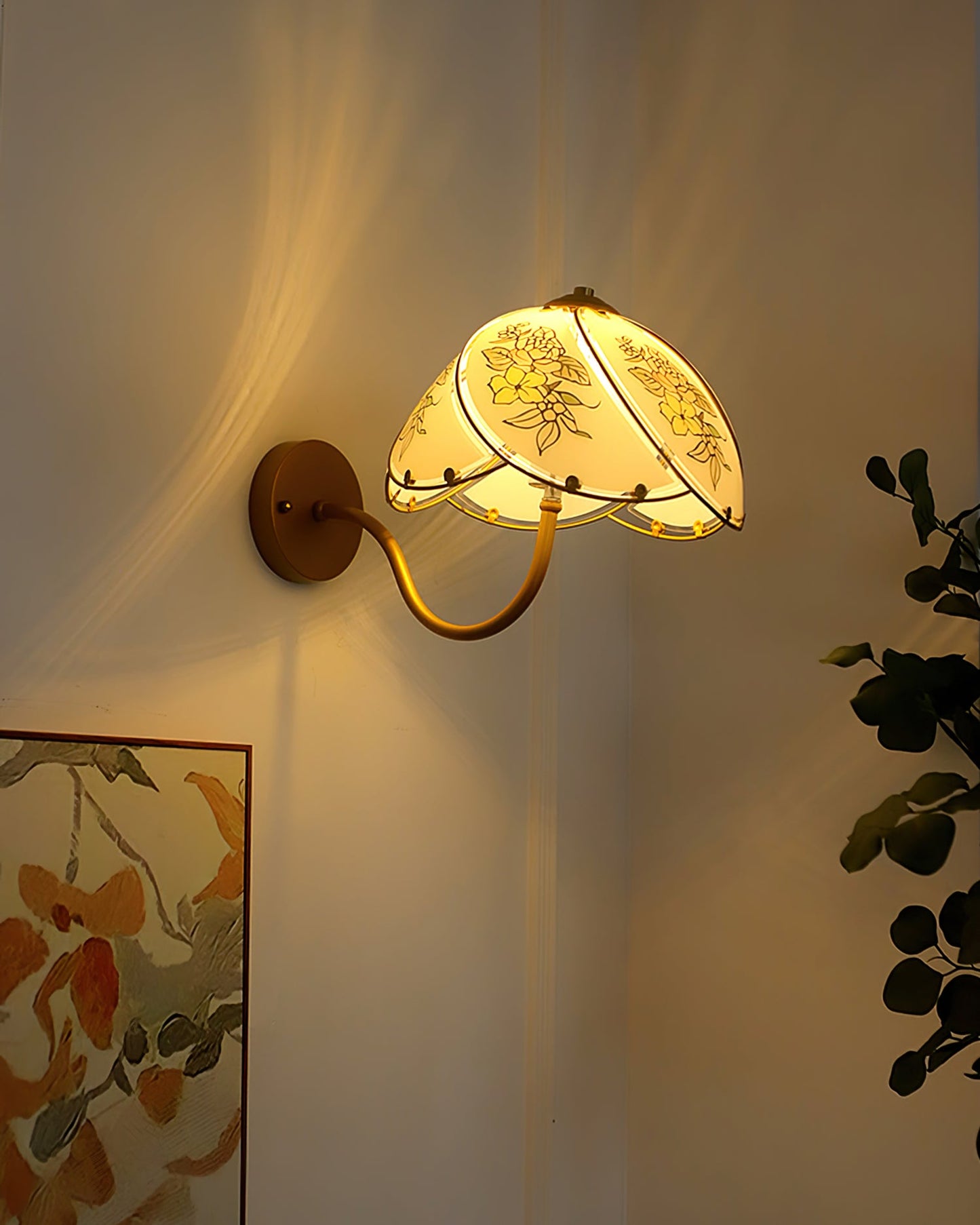 Tiffany Lily Wall Lamp