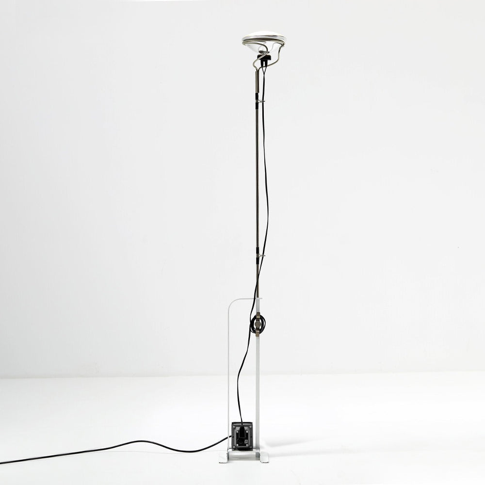 Toio Floor Lamp