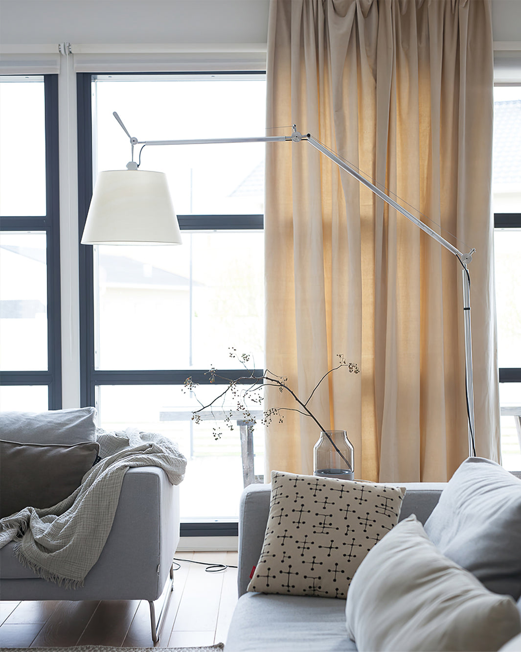 Modern Classic Floor Lamp