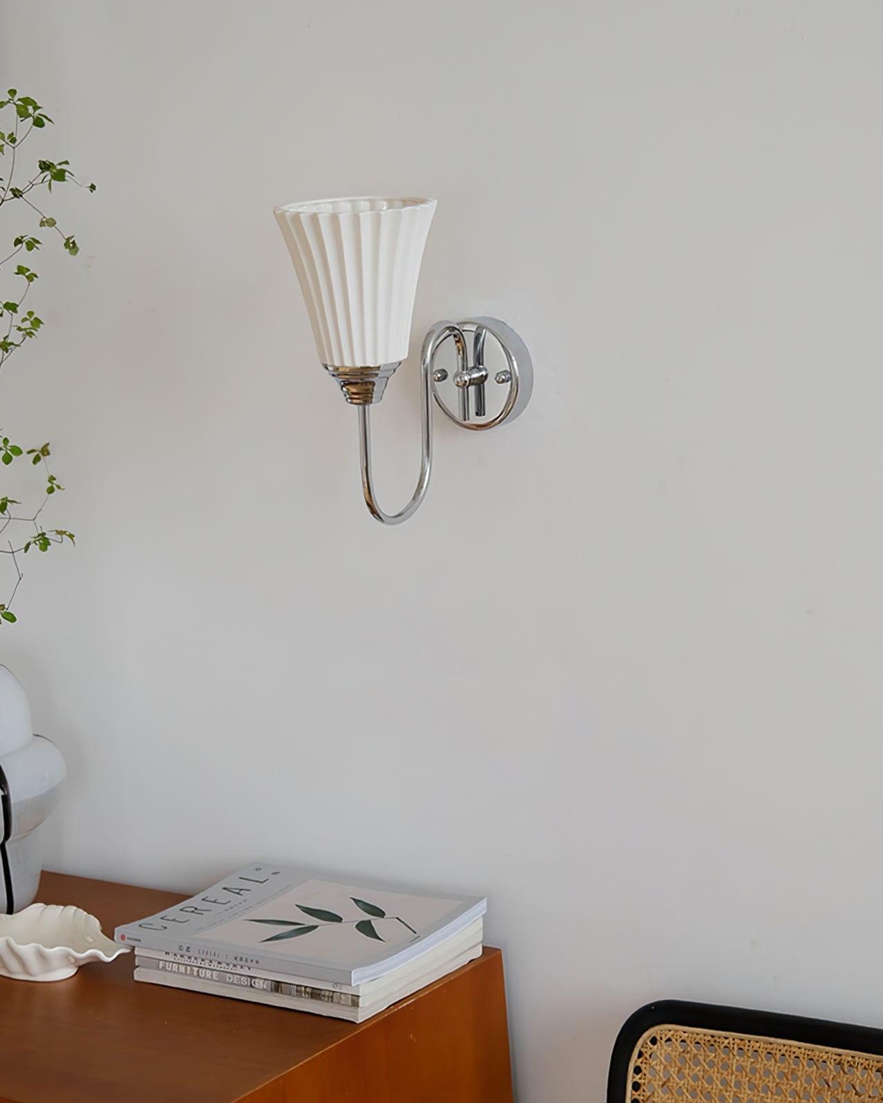 Trumpet Ceramic Wall Light