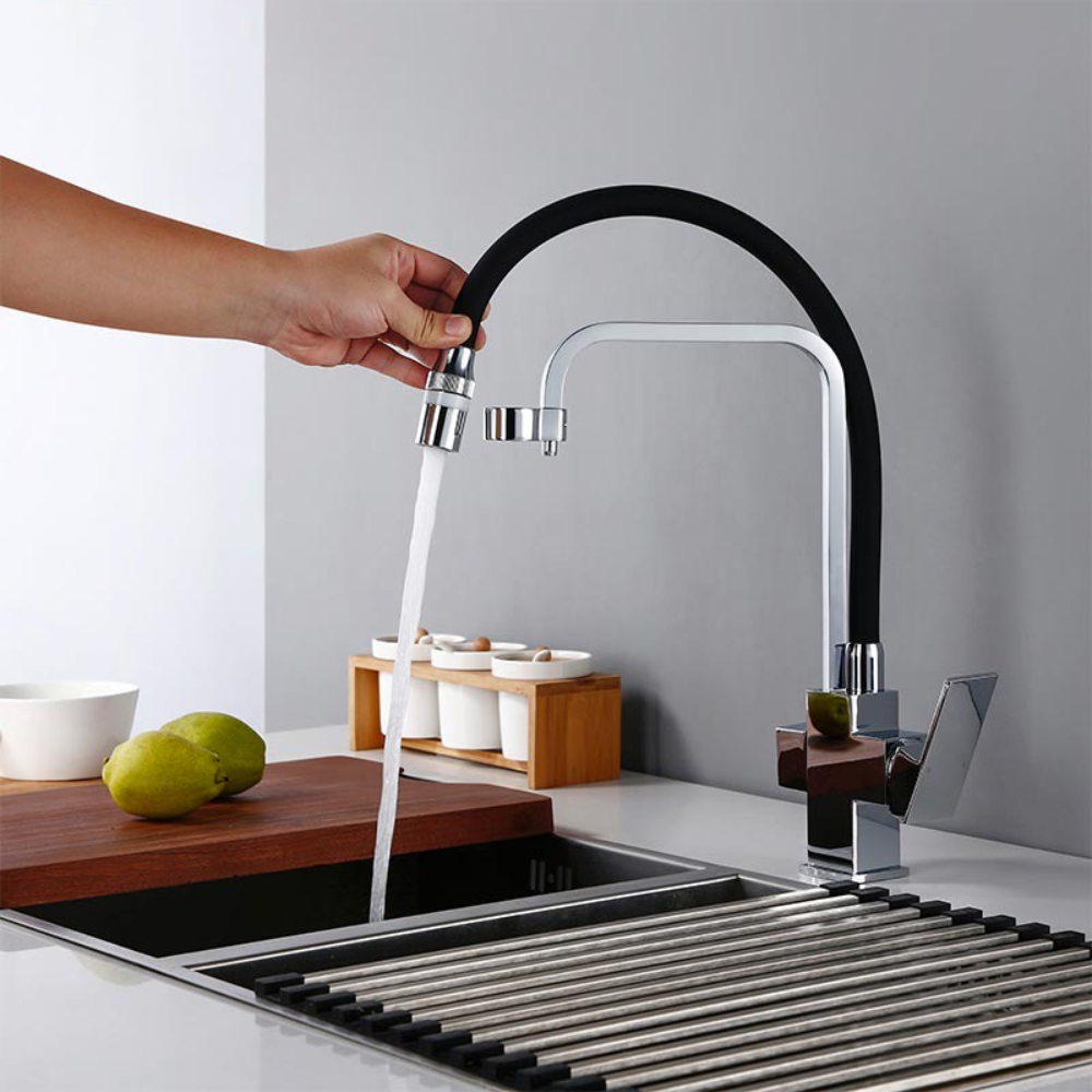 Skál - Black Chrome Kitchen Faucet