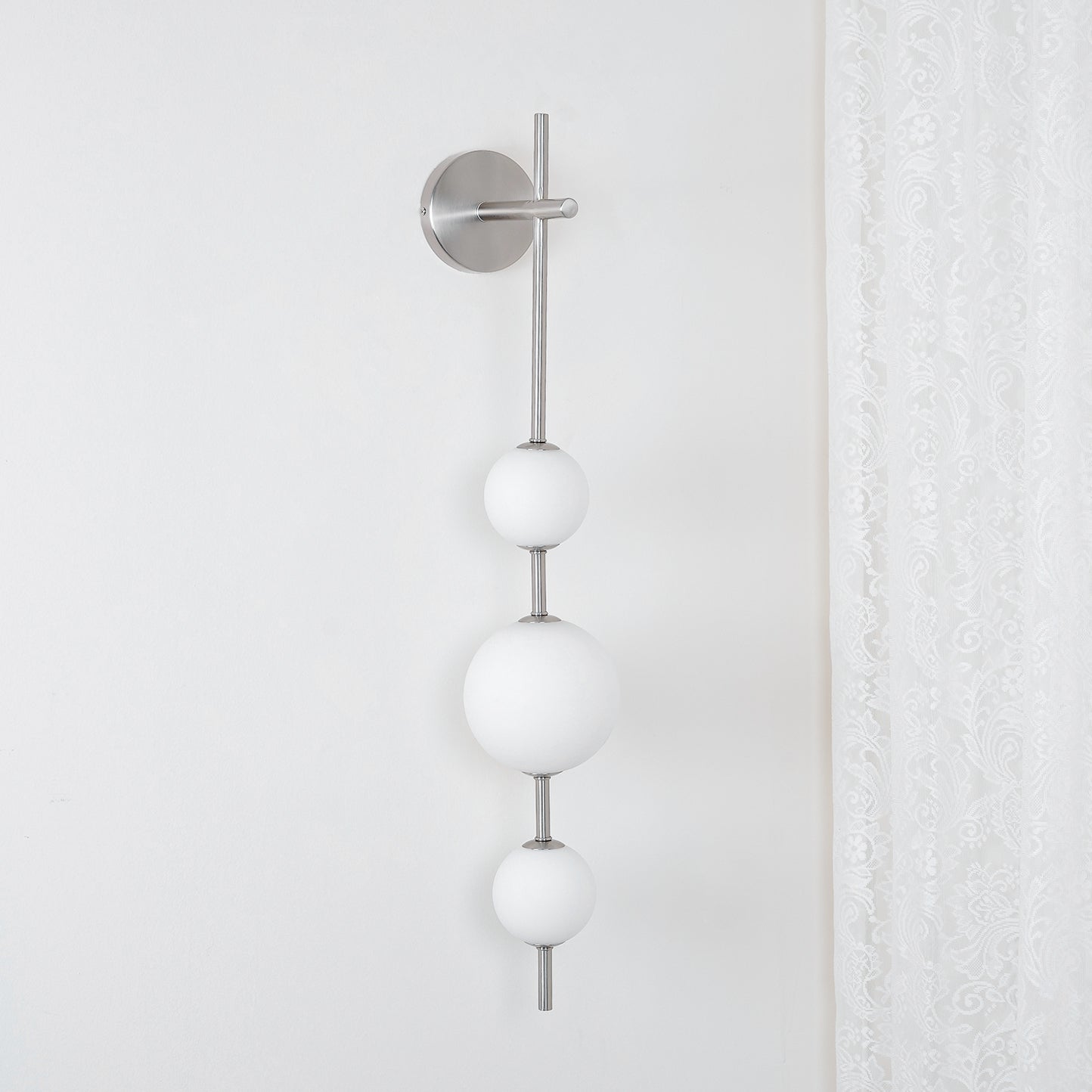 Vertical Globe Wall Lamp