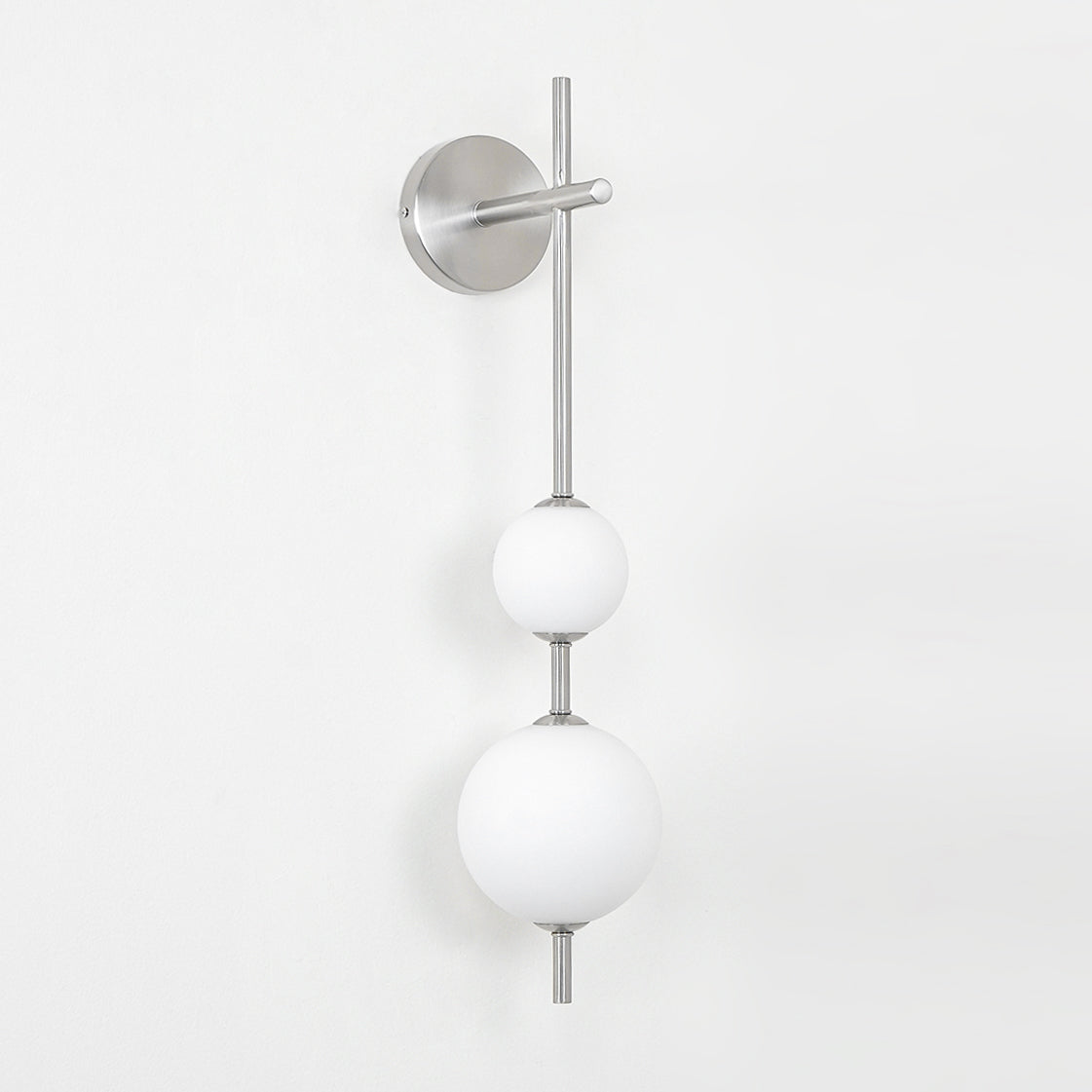 Vertical Globe Wall Lamp