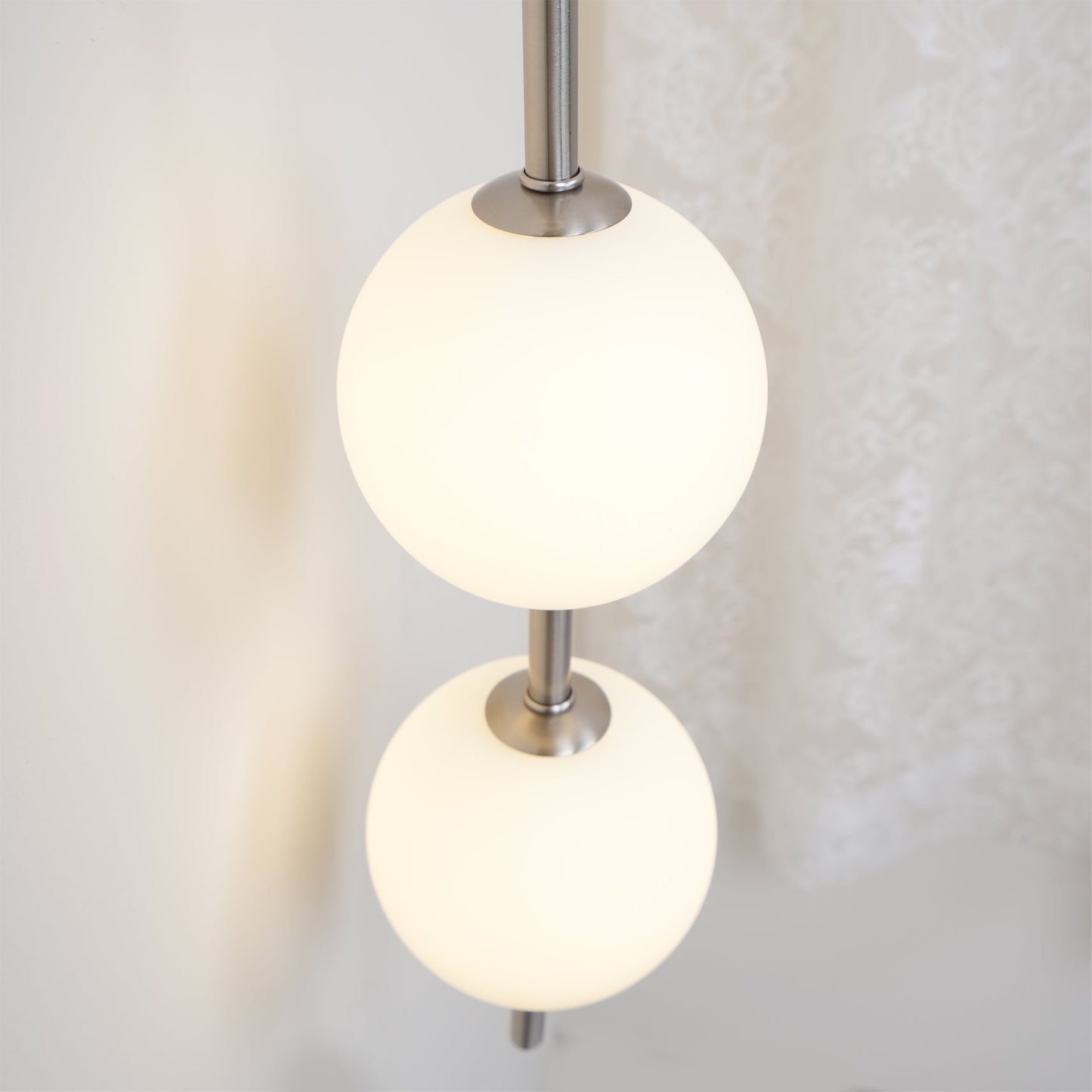 Vertical Balls Wall Lamp