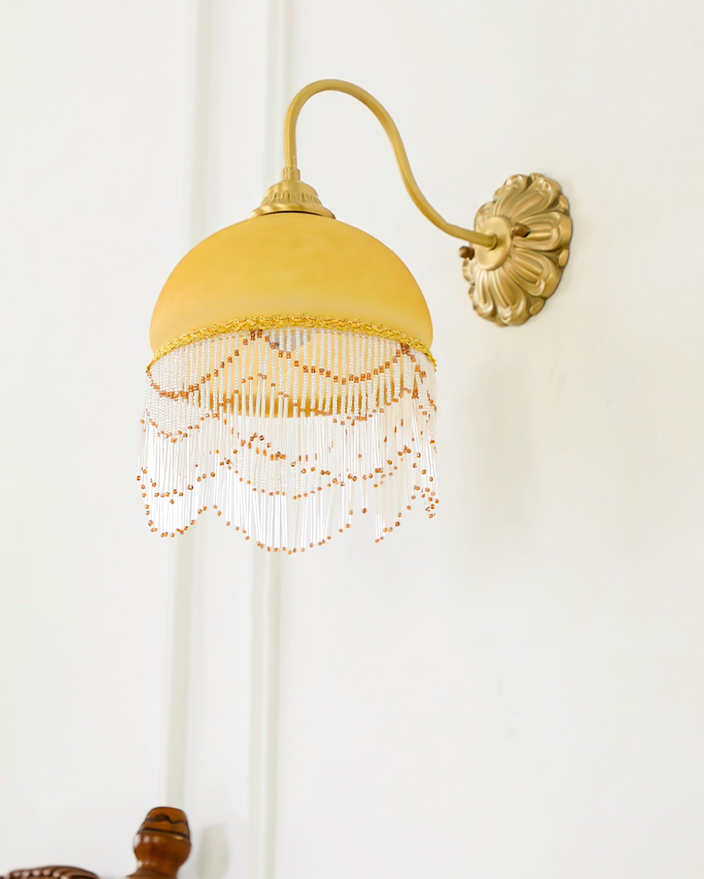 Vili Tassel Wall Lamp