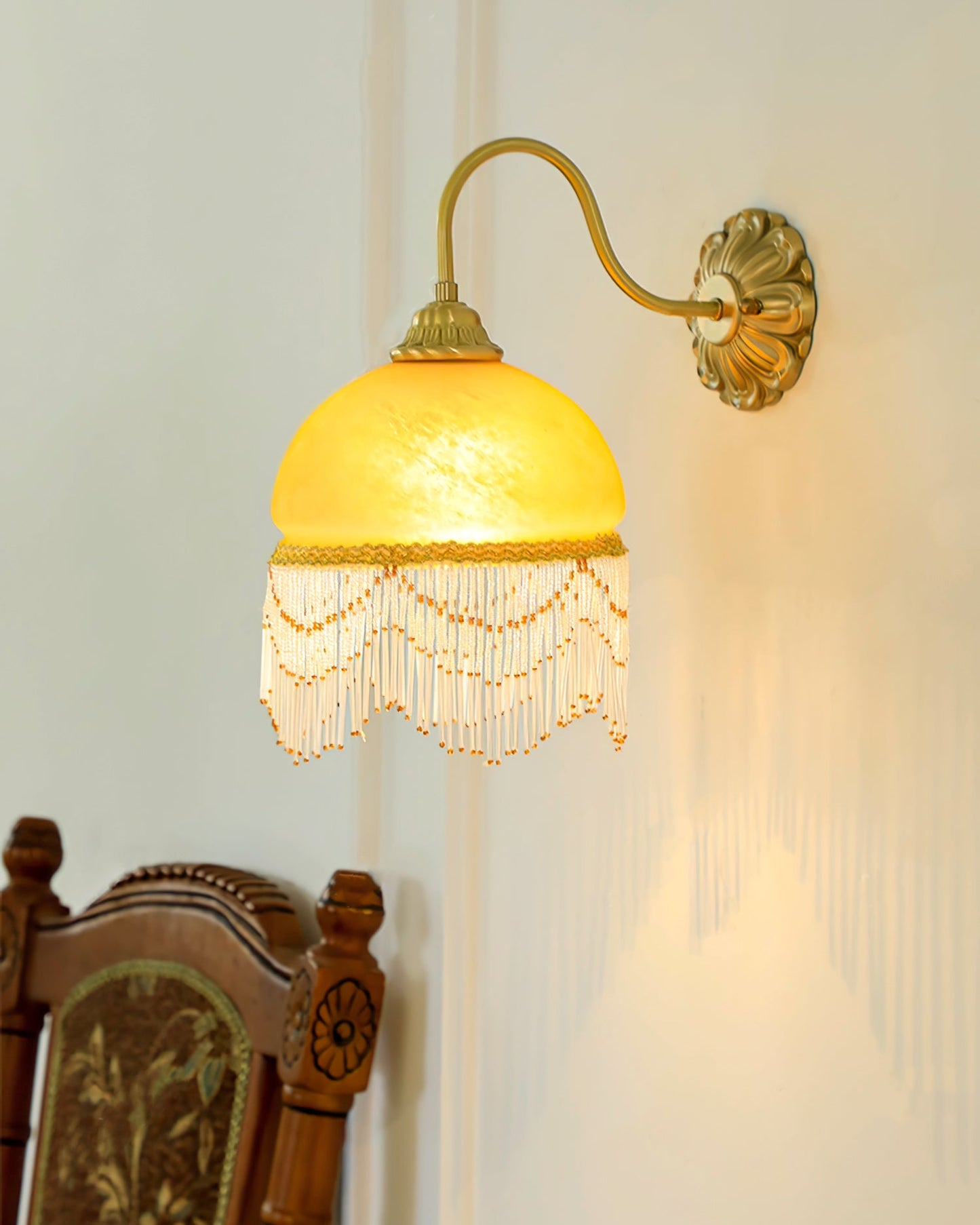 Vili Tassel Wall Lamp