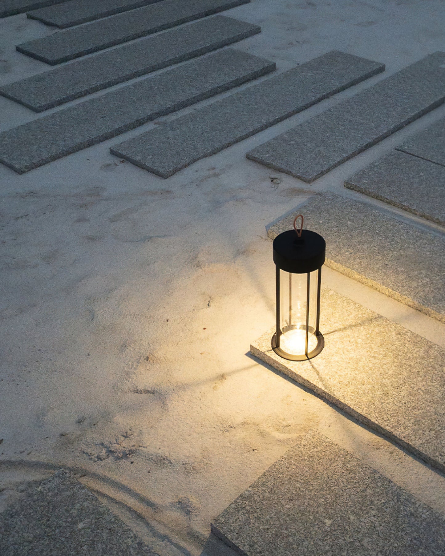 Vitro Built-in Battery Table Lamp