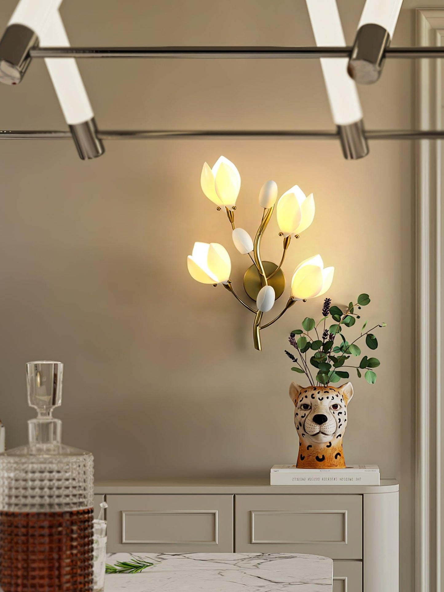 Porcelain Magnolia Decorative Wall Lamp