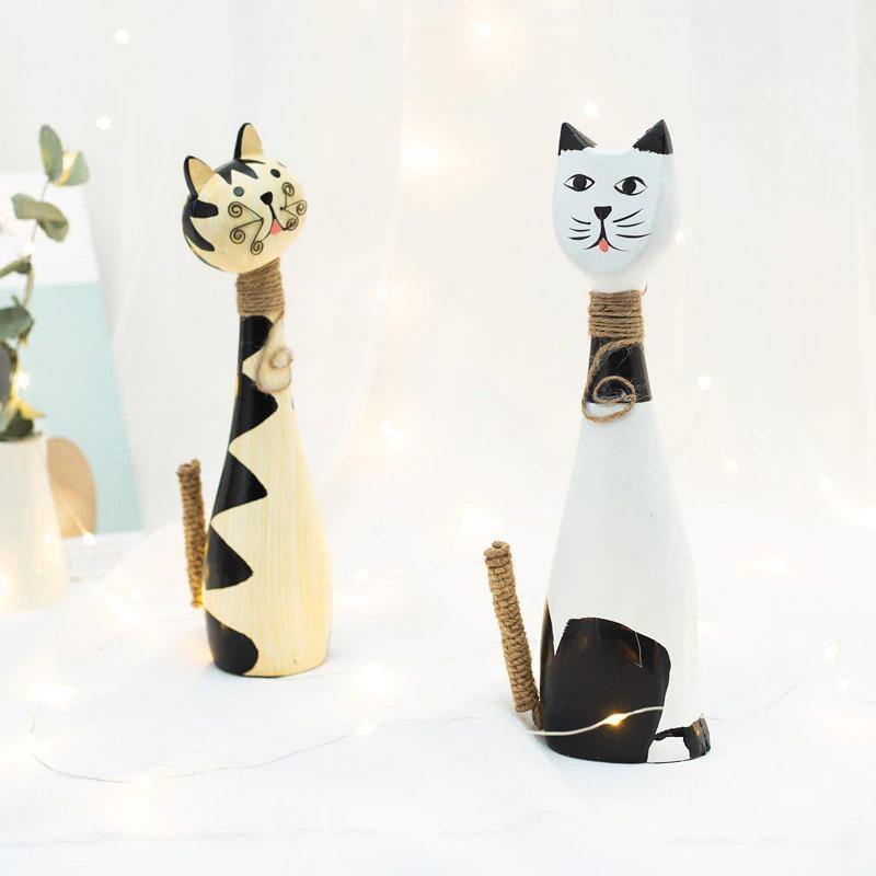 HomeQuill‚Ñ¢ Couple Cat Wooden Figurine (Set of 2) - Nordic Side - 