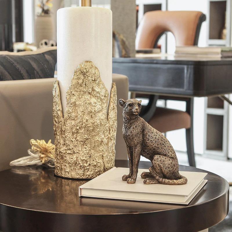 HomeQuill‚Ñ¢ African Leopard Tabletop Figurine - Nordic Side - 