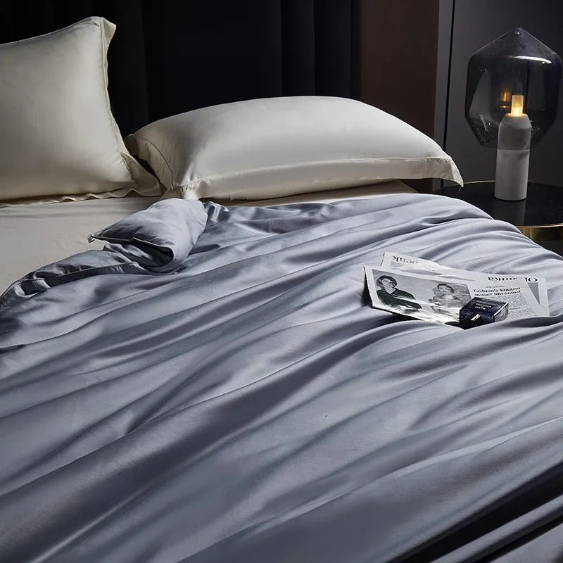 Seda Silvery Grey Mulberry Silk Filling Comforter