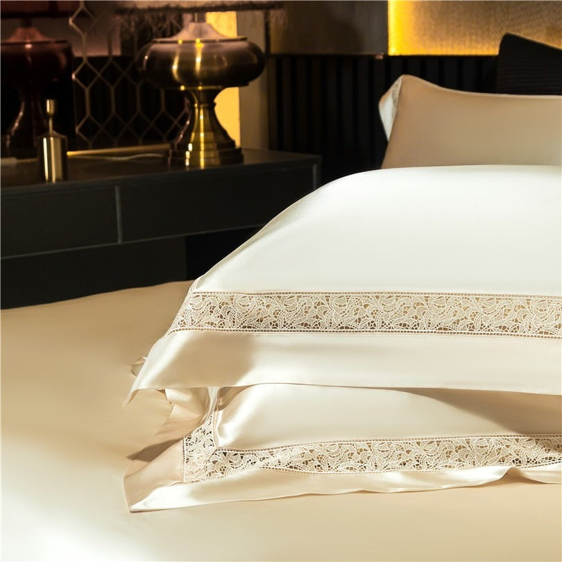 Willa Gold Modern Bedding Set