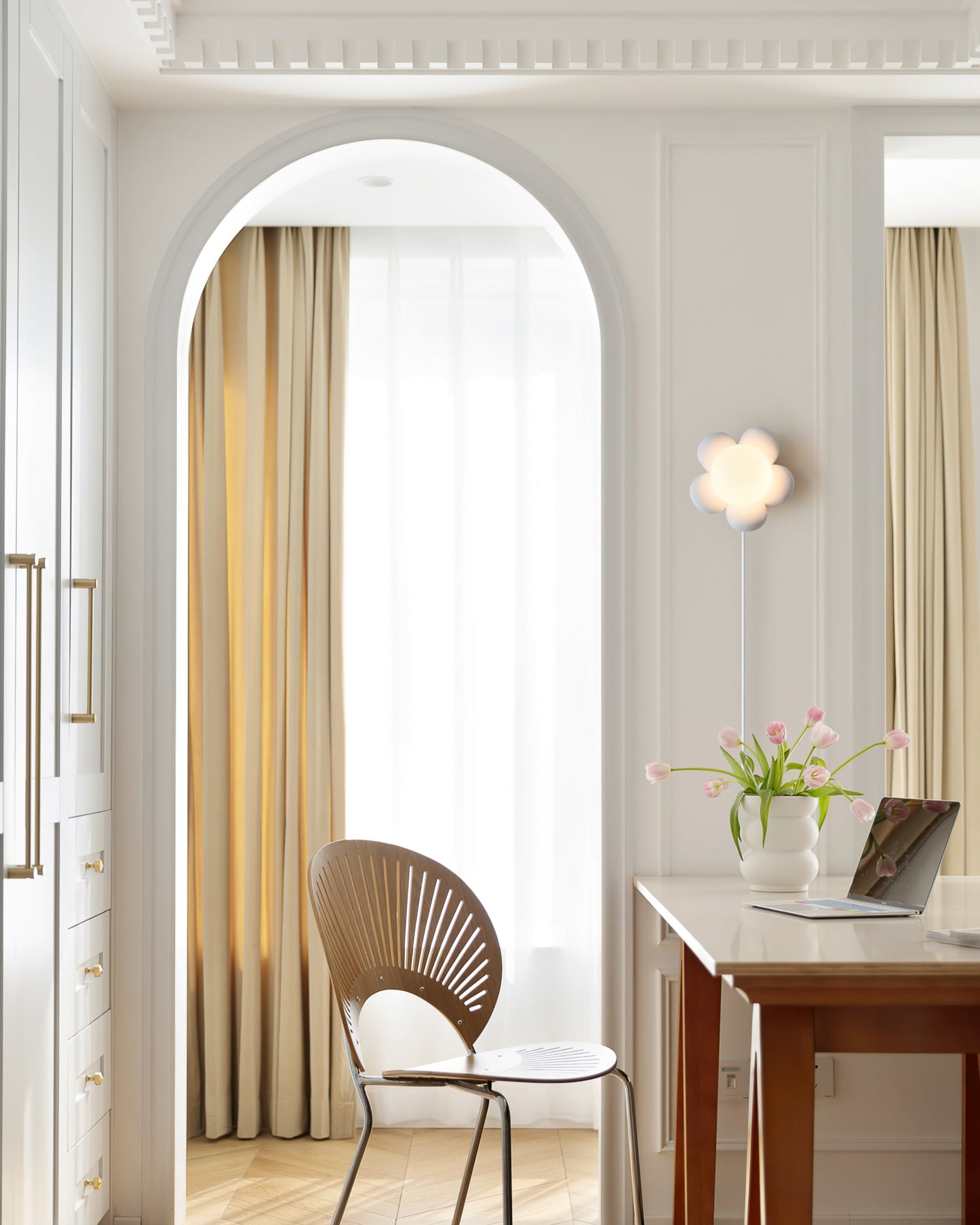 Bloom Flower Plug In Wall Lamp