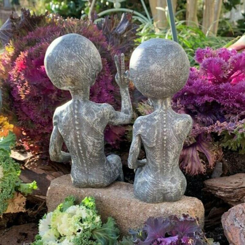 Mysterious Alien Figurines - Nordic Side - alien, figurines, mysterious, mystery