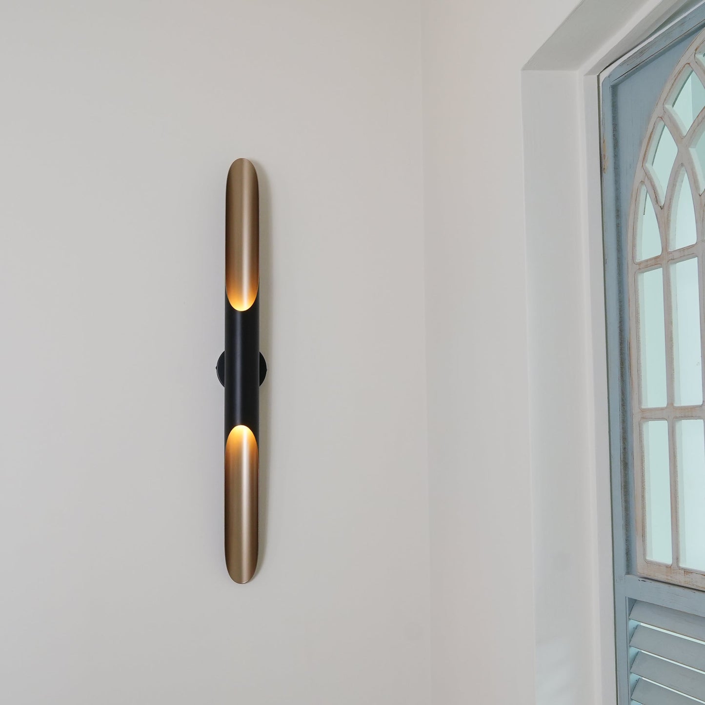Coltrane Wall Lamp