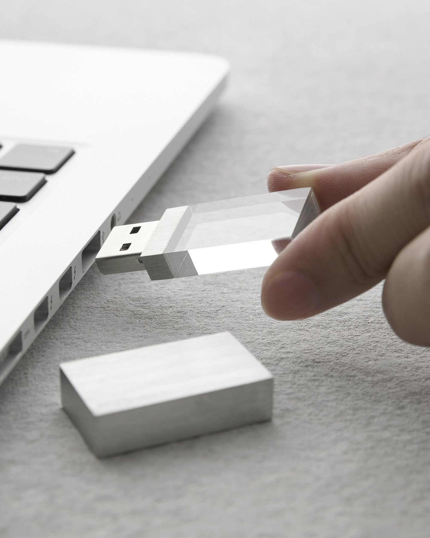 EMPTY MEMORY TRANSPARENCY Pen Drive