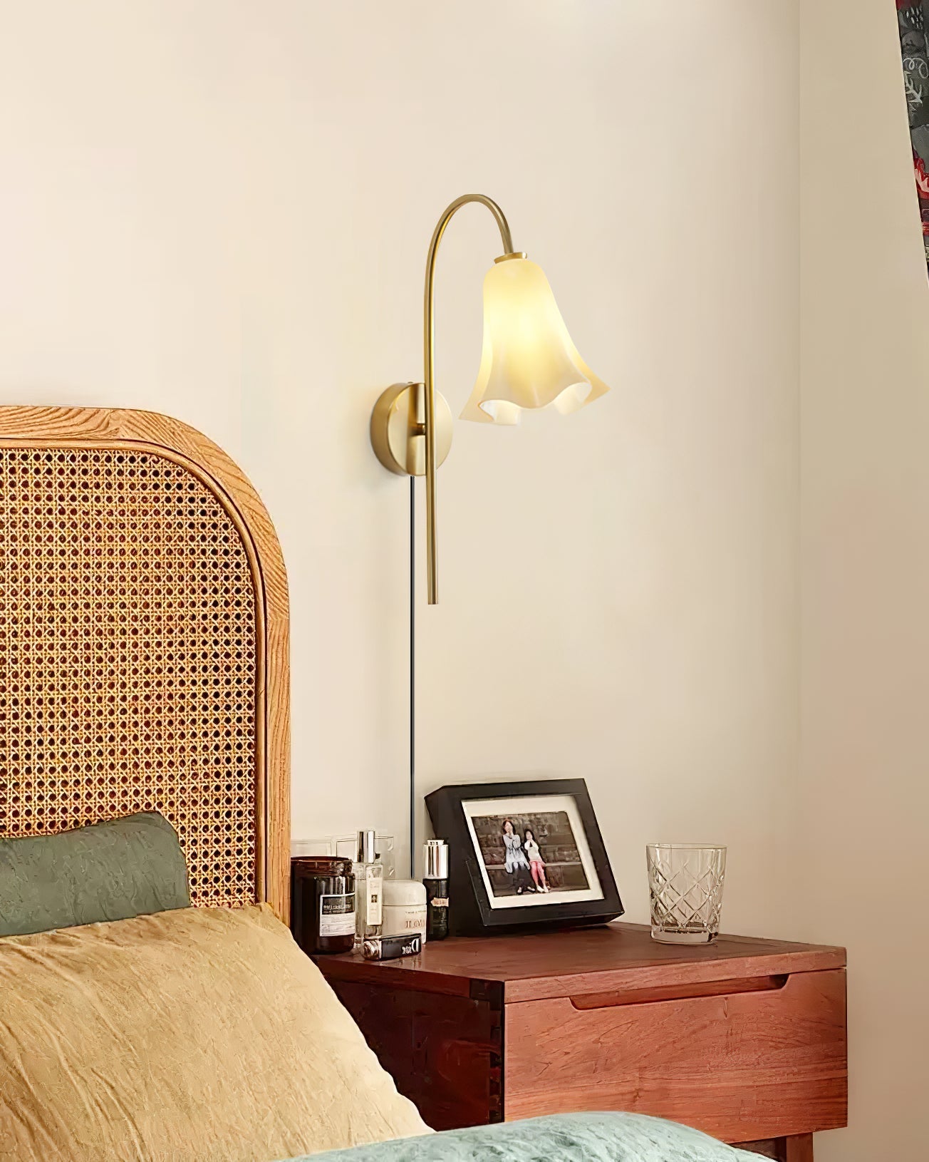 Flora Plug In Wall Lamp