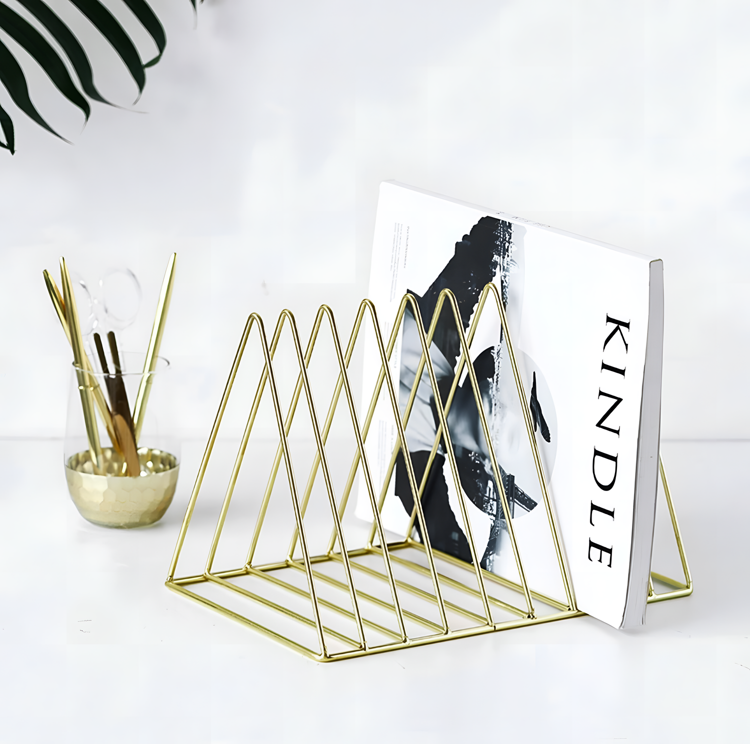 Geometric Modern Iron Bookend Storage | Bookends | NordicAbode.com