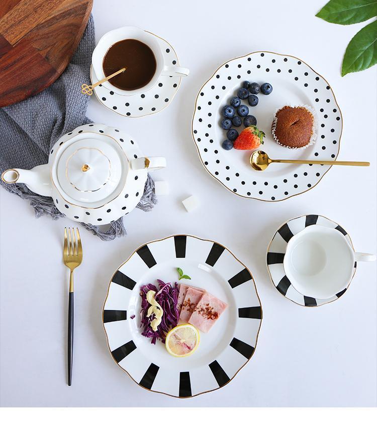 Dot & Stripe Antique Plate - Nordic Side - 