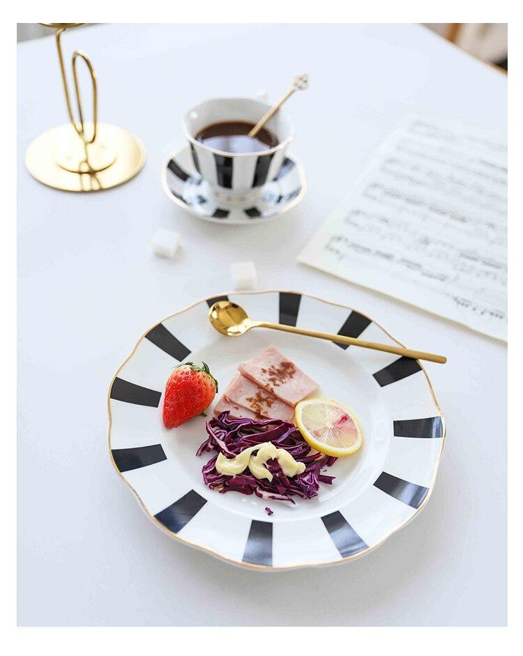 Dot & Stripe Antique Plate - Nordic Side - 