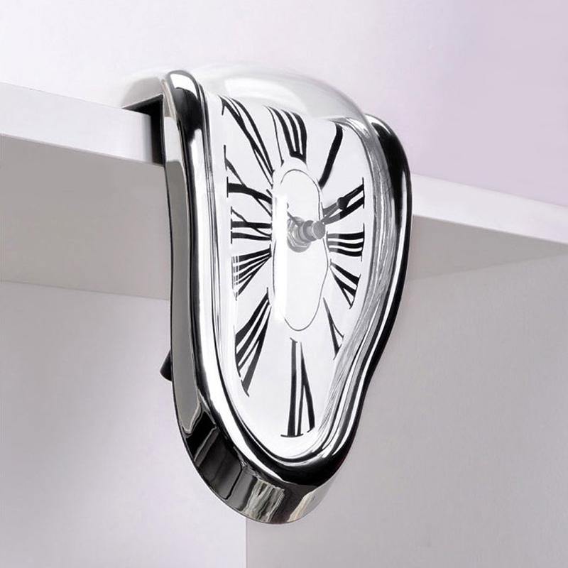 Bizarre Liquid Clock - Nordic Side - 