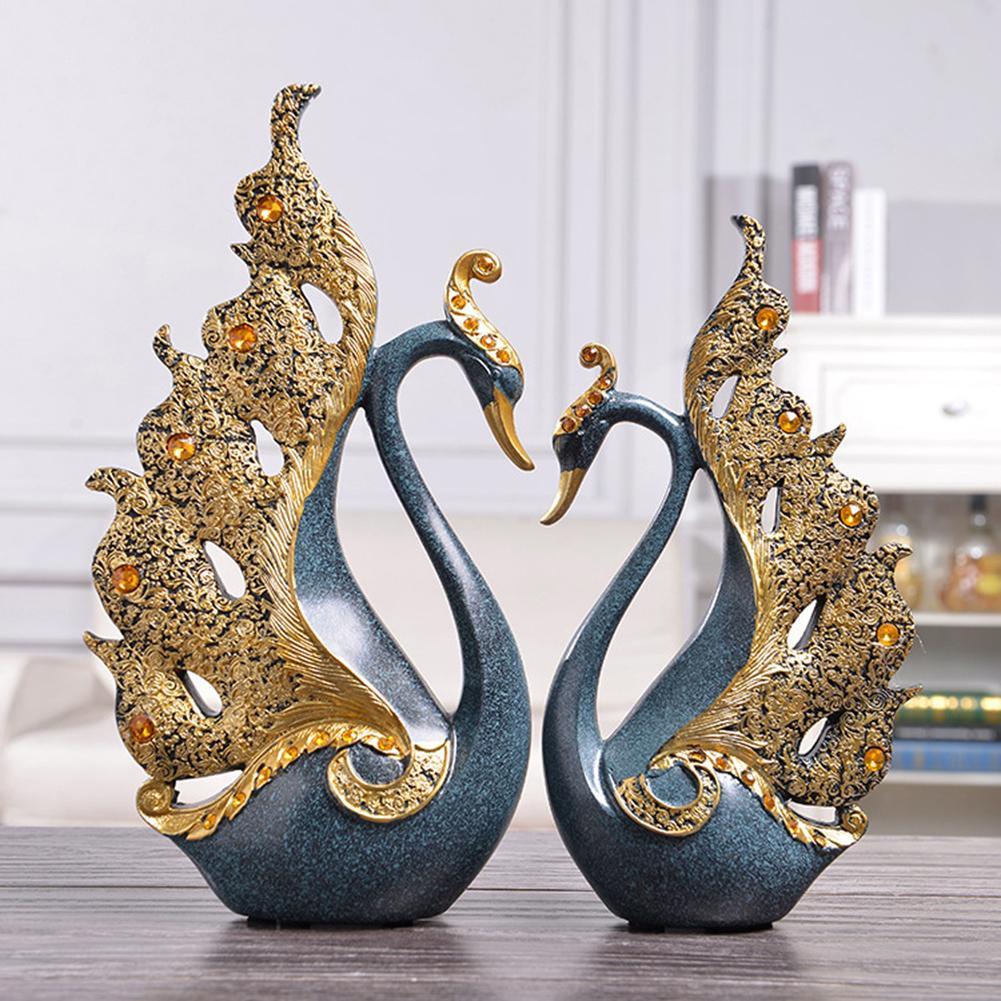 Royal Luxurious Royal Swan Pair