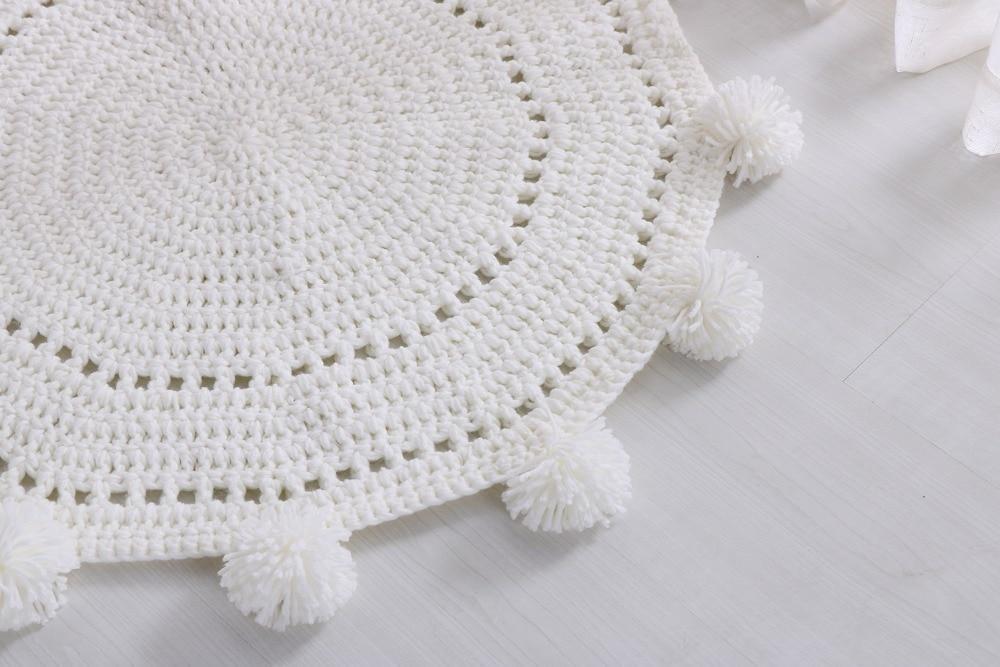 Decker - Handwoven Crochet Round Rug - Nordic Side - 04-23, abstract-rug, Area-rug, crochet-rug, geometric-rug, hallway-runner, handwoven, large-rug, modern, modern-nordic, modern-rug, nordic