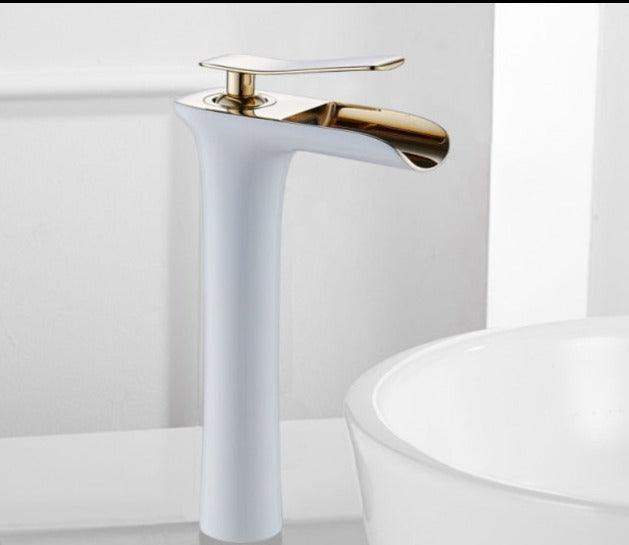Margareta - Waterfall Single Handle Basin Faucet